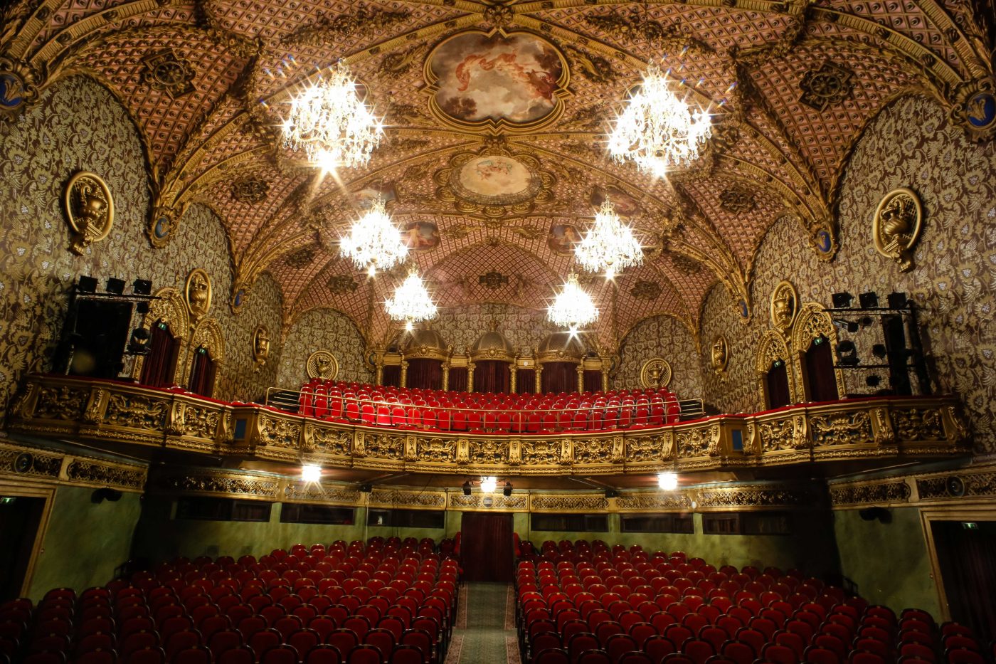 Russian theatre. Русский театр Эстонии/. Русский драматический театр в Таллине. Русский театр Таллин большой зал. Театр оперы Таллин зал.