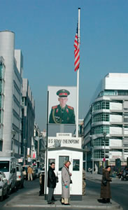 Checkpoint Charlie, Berliin