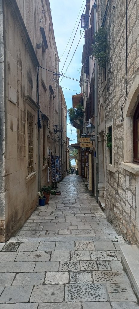 Korcula kitsad tänavad